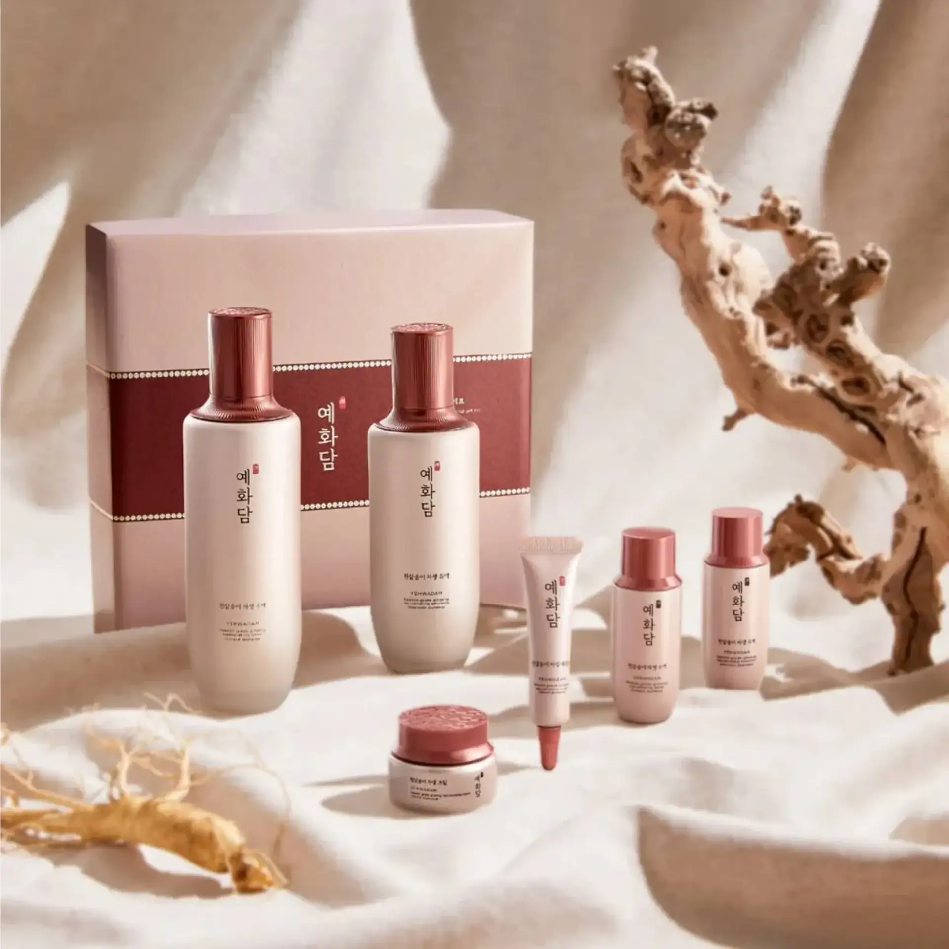 Bộ Dưỡng Yehwadam Cải Thiện Nếp Nhăn Da Heaven Grade Ginseng Special Gift Set 6pcs
