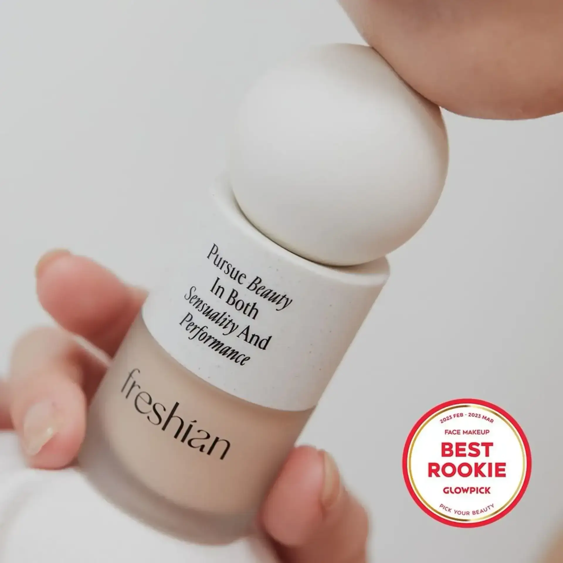 Kem Nền Cho Da Dầu Freshian Che Khuyết Điểm Thuần Chay Egg-Like Foundation Vegan SPF35 PA++ 30ml
